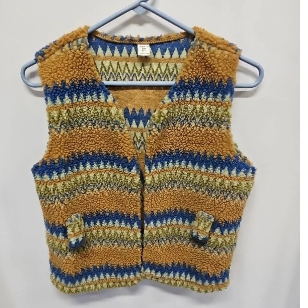 SHEIN Girls Sherpa Fleece Vest Size 12Y‎ Blue Yellow Fair Isle Geometric Borg